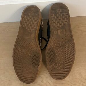 No Boundaries SZ 8 Leopard Print Sneakers